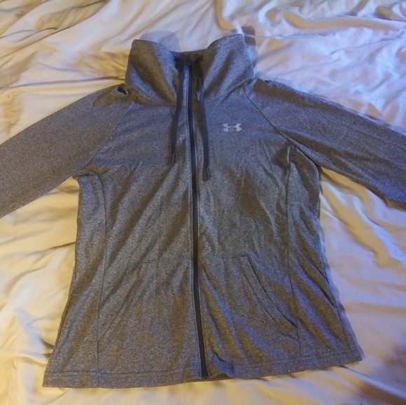 Bundle of 3 sweatshirts size small - Picture 9 of 12